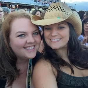 Meet your Posher, Liz