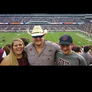 Meet your Posher, Haley