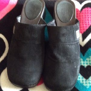 CHANNEL'S  Black Clogs