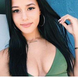 Meet your Posher, Rori