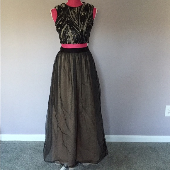 Bebe 2-piece gown - Picture 2 of 4