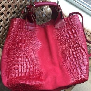 Hand bag