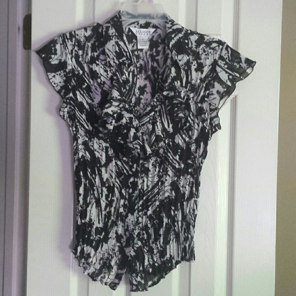 Black and white splatter top