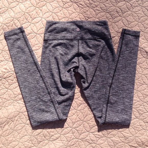 🍃SOLD🍃 Lululemon Cocoa pique Leggings 4 - Picture 2 of 4
