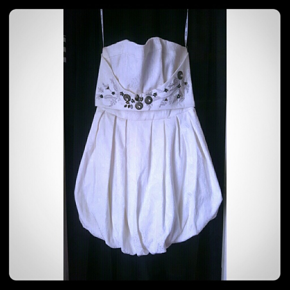 Short poofy formal dress