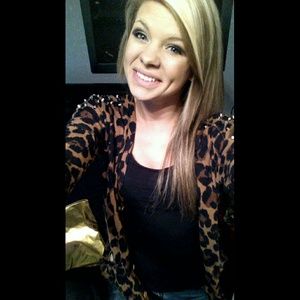 Meet your Posher, Kylee