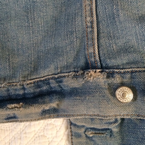 The GAP light wash denim jacket mint condition. - Picture 3 of 3