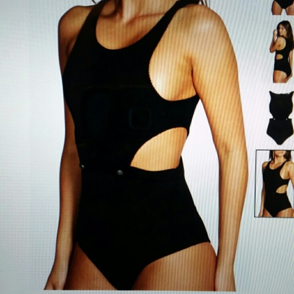 Mesh button cutout bodysuit