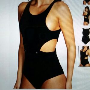 Mesh button cutout bodysuit