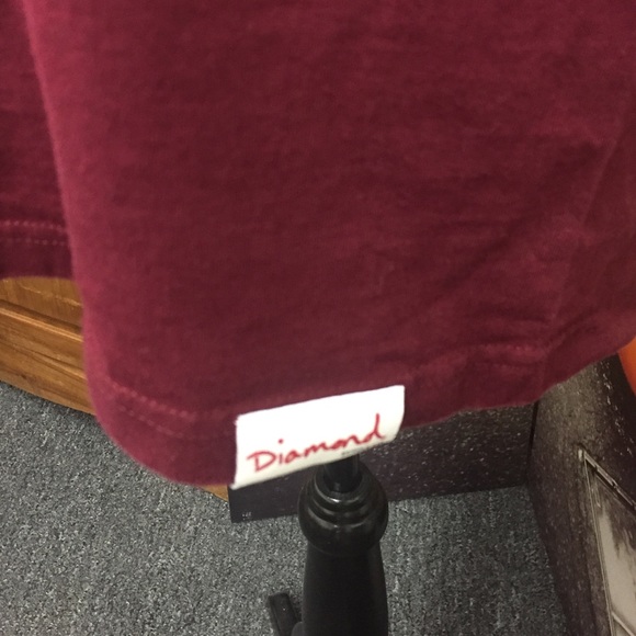 🚫SOLD🚫Men's Diamond t-shirt size M. - Picture 3 of 4