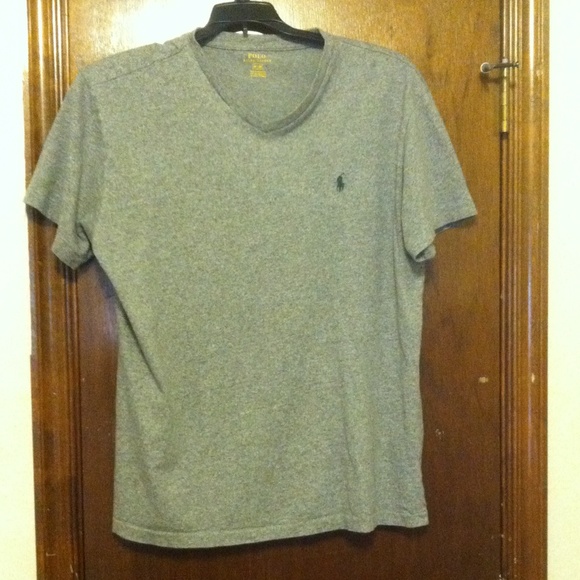 Grey short-sleeve Ralph Lauren t-shirt