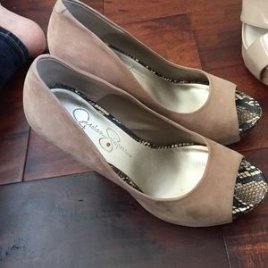 Jessica Simpson heels