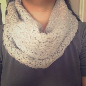 Gray Snood