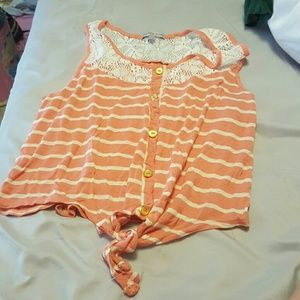 Really cute crop top with tie in the front
