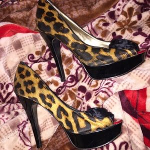 Guess leopard heels