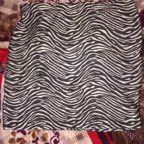 Zebra skirt