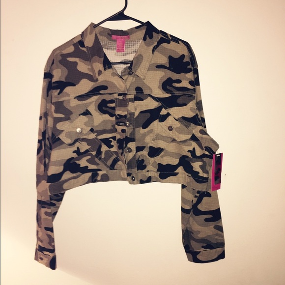Ladies Camo Half length jacket