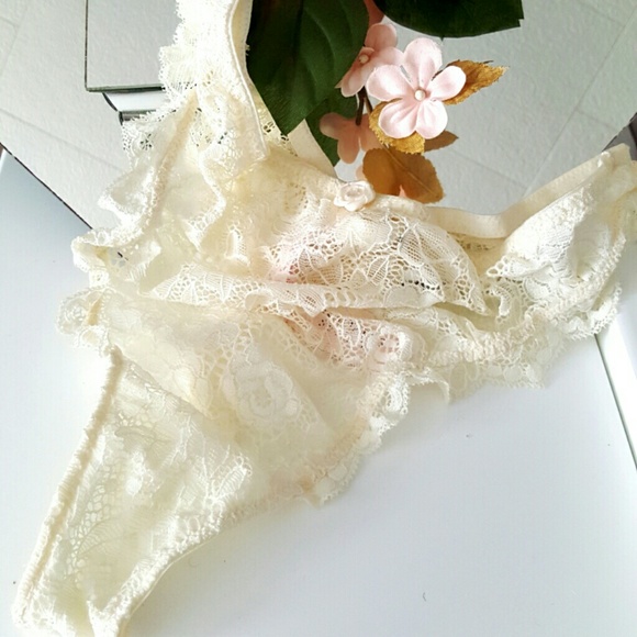 ✨HP ✨🔥Hot Lace VS Thong💋