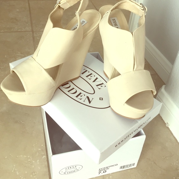 Steve madden wedges