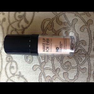 Make up forever Hd 130