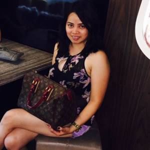 Meet your Posher, Angela