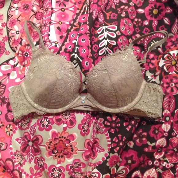 Gorgeous Very Sexy Push-Up