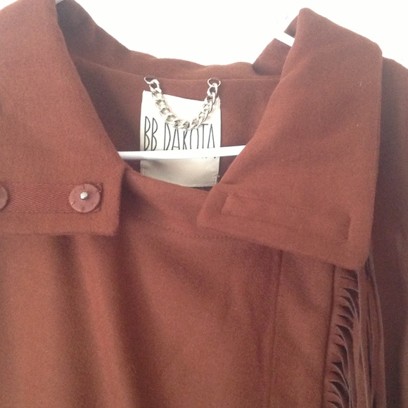 BB Dakota fringe coat, jacket. NWT, size medium. - Picture 2 of 5