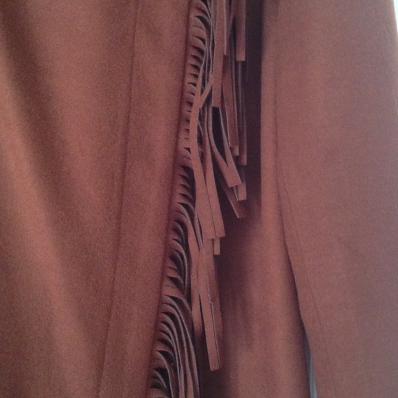 BB Dakota fringe coat, jacket. NWT, size medium. - Picture 3 of 5