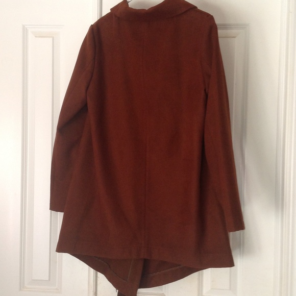 BB Dakota fringe coat, jacket. NWT, size medium. - Picture 4 of 5