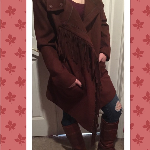 BB Dakota fringe coat, jacket. NWT, size medium. - Picture 5 of 5