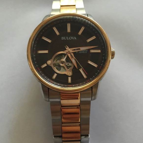 Bulova mechanical winding watch - Picture 2 of 3