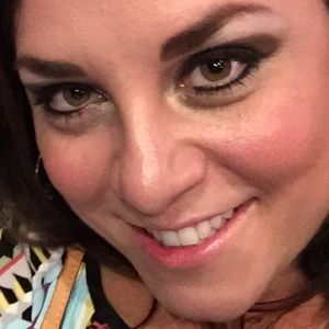 Meet your Posher, Kara