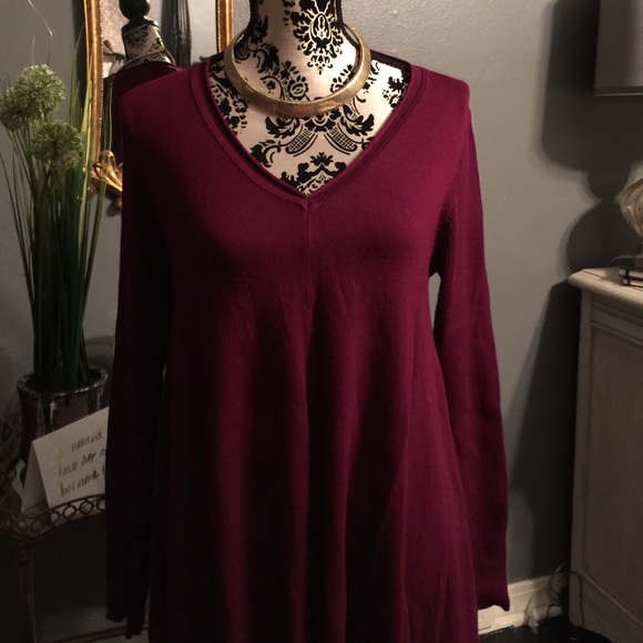 Sweater - Picture 4 of 4