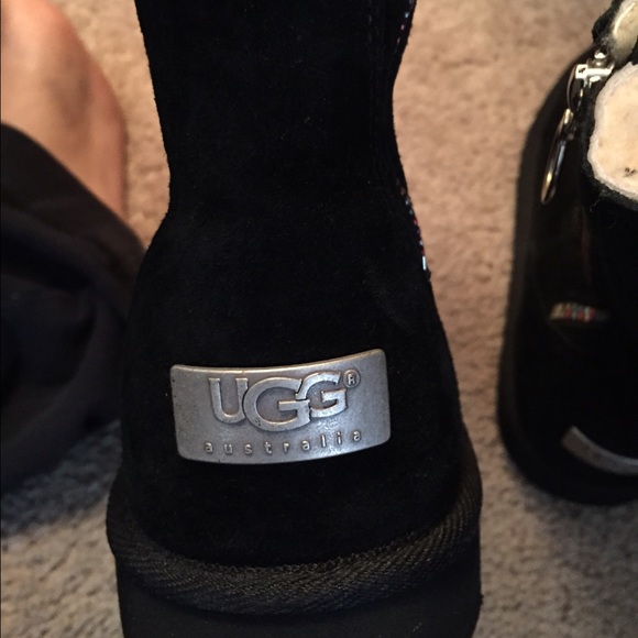 Black Ugg Boots - Picture 2 of 4