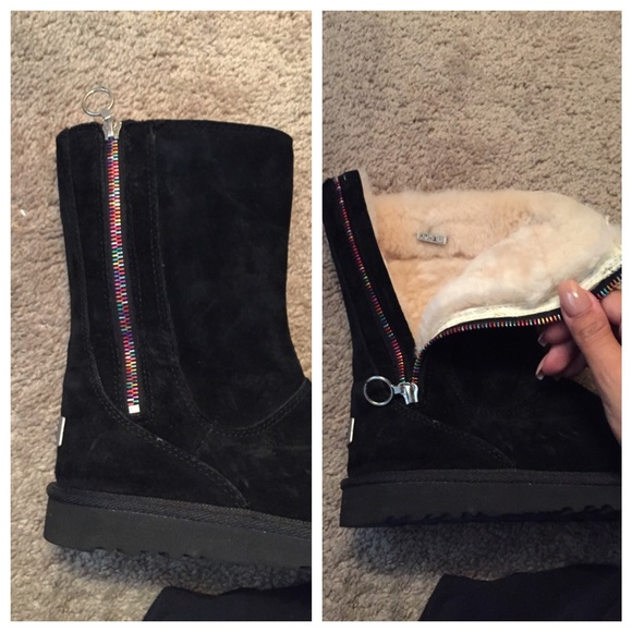 Black Ugg Boots - Picture 3 of 4