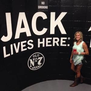 Meet your Posher, Jackie