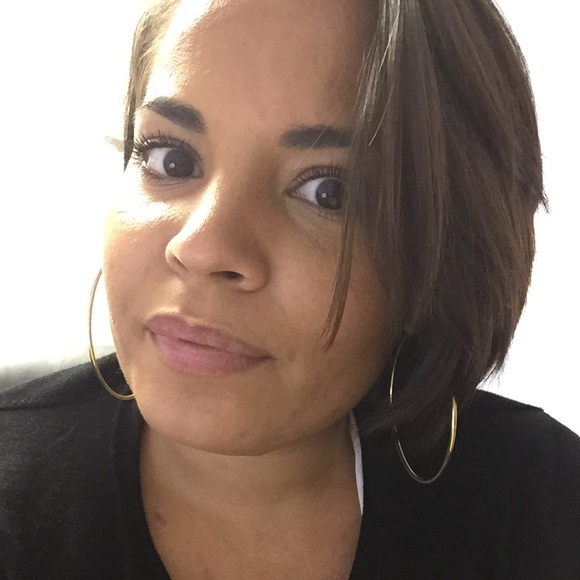 Meet your Posher, Jessica - Picture 1 of 1
