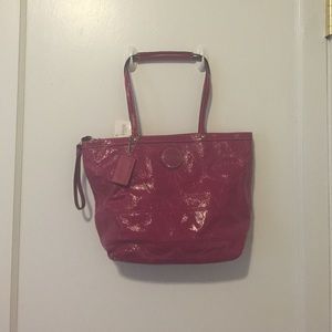 🎀SALE🎀 Coach Pink Metallic Purse
