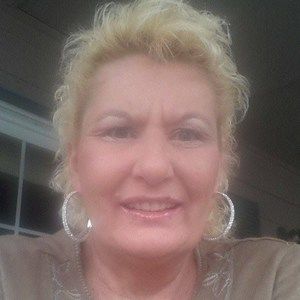 Meet your Posher, Debbie