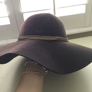 Brown floppy hat