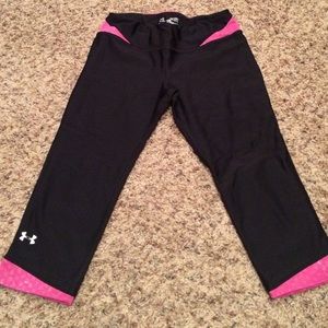 Under armor capris