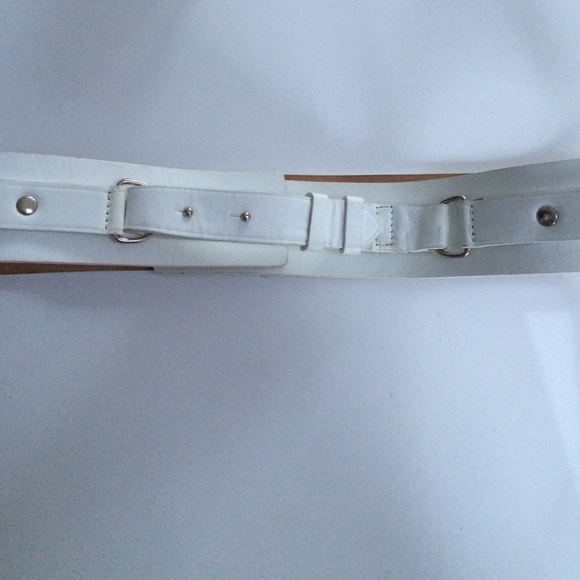 White CK leather belt - Picture 1 of 1