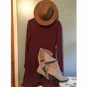 ✨SOLD✨Burgandy cowl neck dress.  NWT