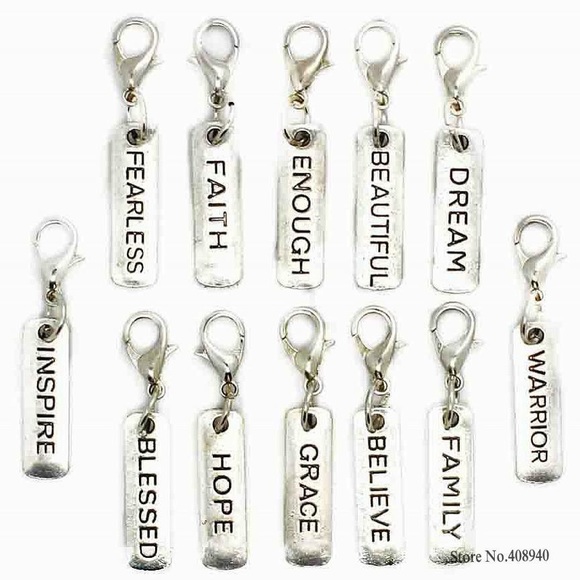 Customized Rhinestones Magnetic Floating Locket. - Picture 3 of 4