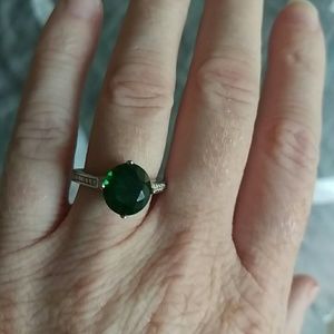 Green diamond ring