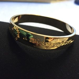 Lilly Pulitzer gold bangle