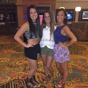 Meet your Posher, Danielle