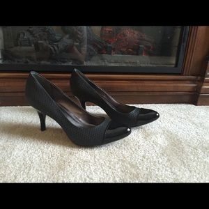 Calvin Klein Black Rattlesnake Heels. Size 7.5