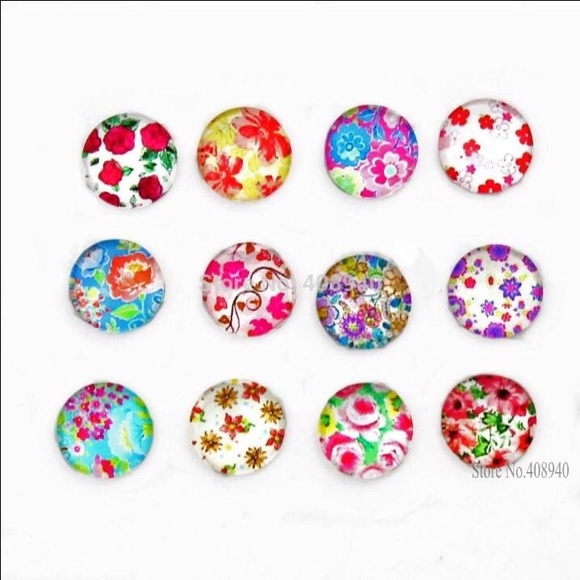 Customized Rhinestones Magnetic Floating Locket. - Picture 2 of 3