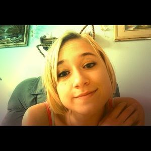 Meet your Posher, Megan